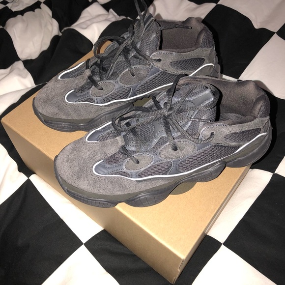 yeezy 500 black size 12